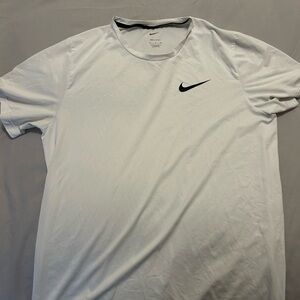Nike Dri-Fit Legend T-Shirt